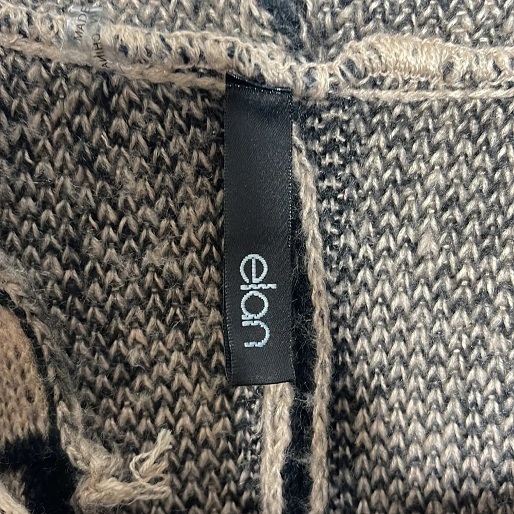 Elan Poncho Sweater With Buckle Detail Sz OSFM! - Picture 4 of 6